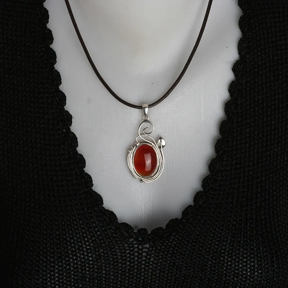 Collier de créateur en argent 925 et cornaline