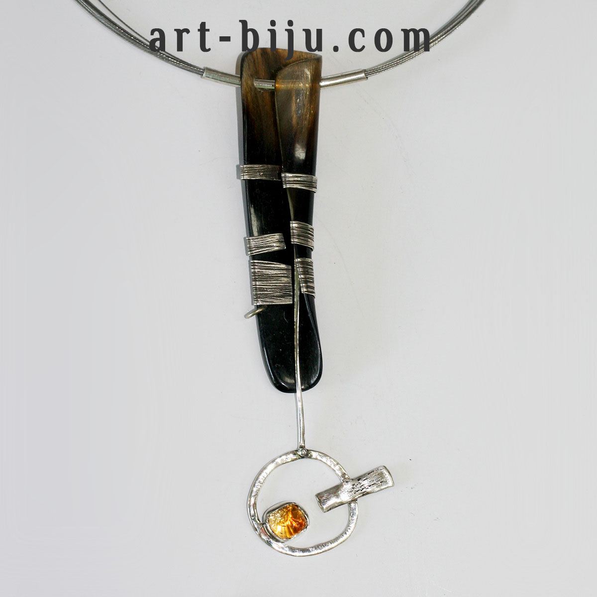 Collier de créateur corne citrine argent.